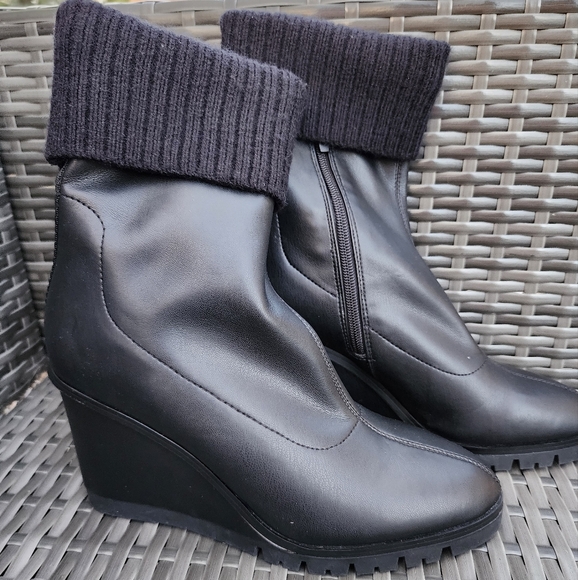 Donald Pliner Sindie Boots NEW Sz 8.5 - Picture 1 of 10